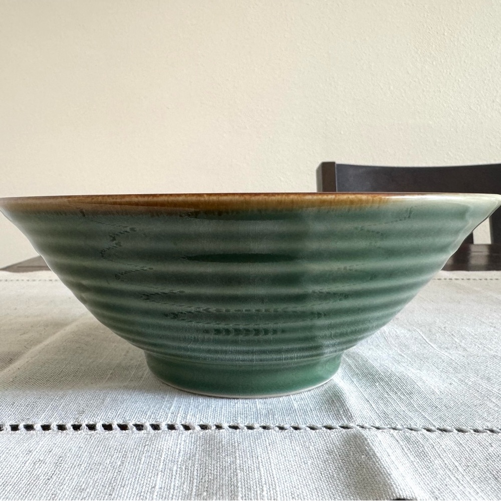 Handmade Ceramic Bowl. Green and Brown with Leaf Design / Glaze Shine. No Chips! - Picture 2 of 12
